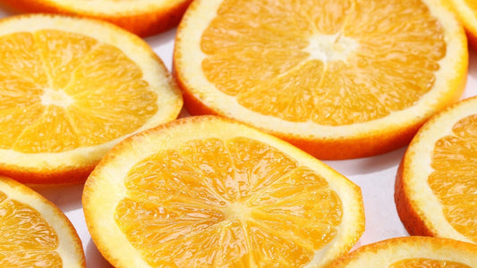 Pourquoi associer vitamine C et collagène pour la peau ?
